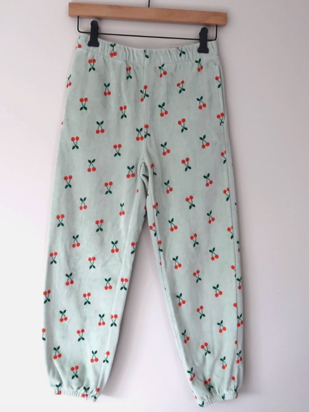 HANNA ANDERSSON Girls Cherry Print Joggers Light green Size 10 EUC Very Soft